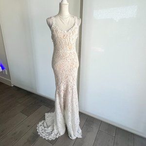 NWT Heartloom cream over nude lace gown